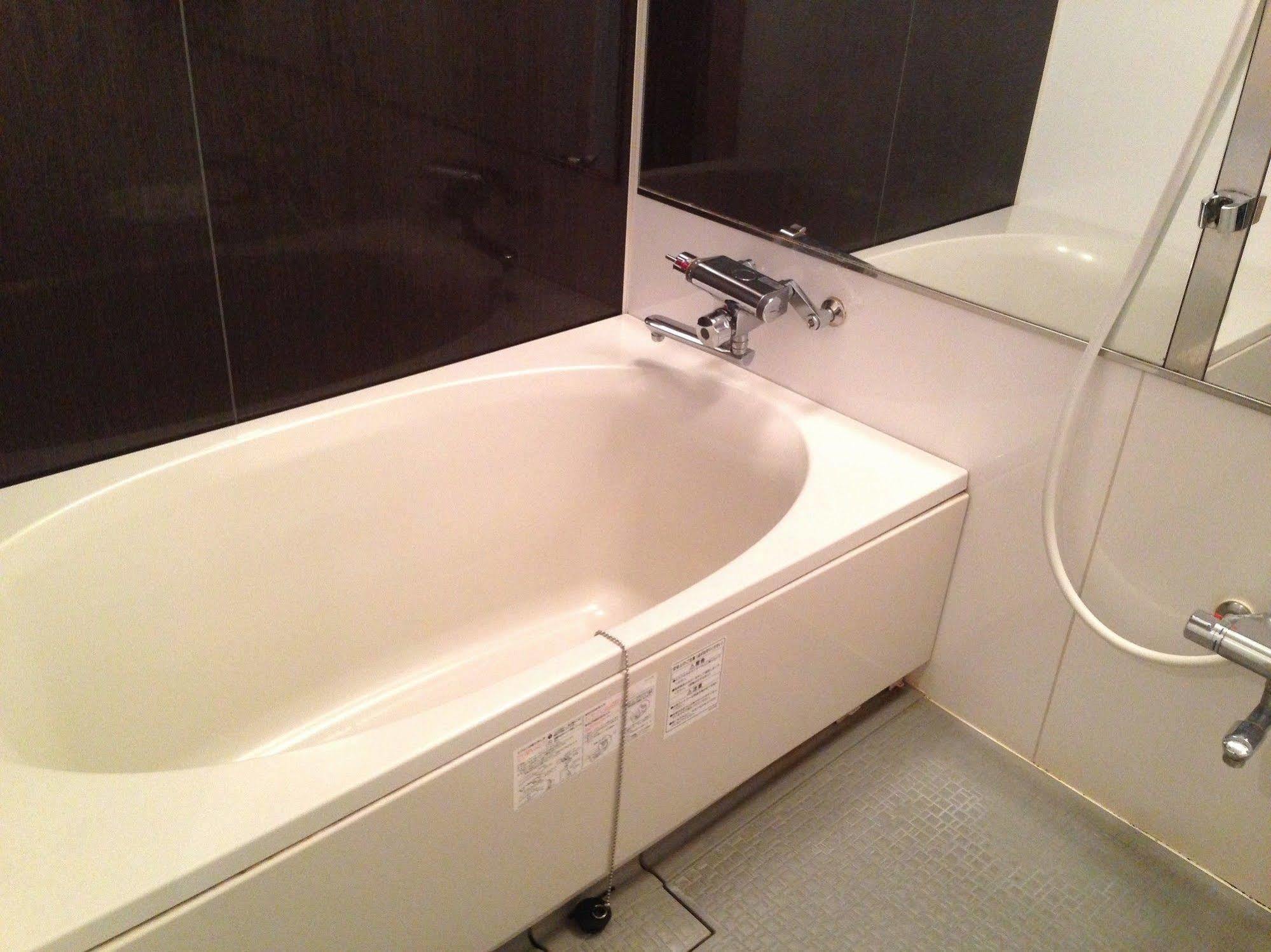 Uehonmachi Plaza Hotel (Adults Only) Ōsaka Extérieur photo