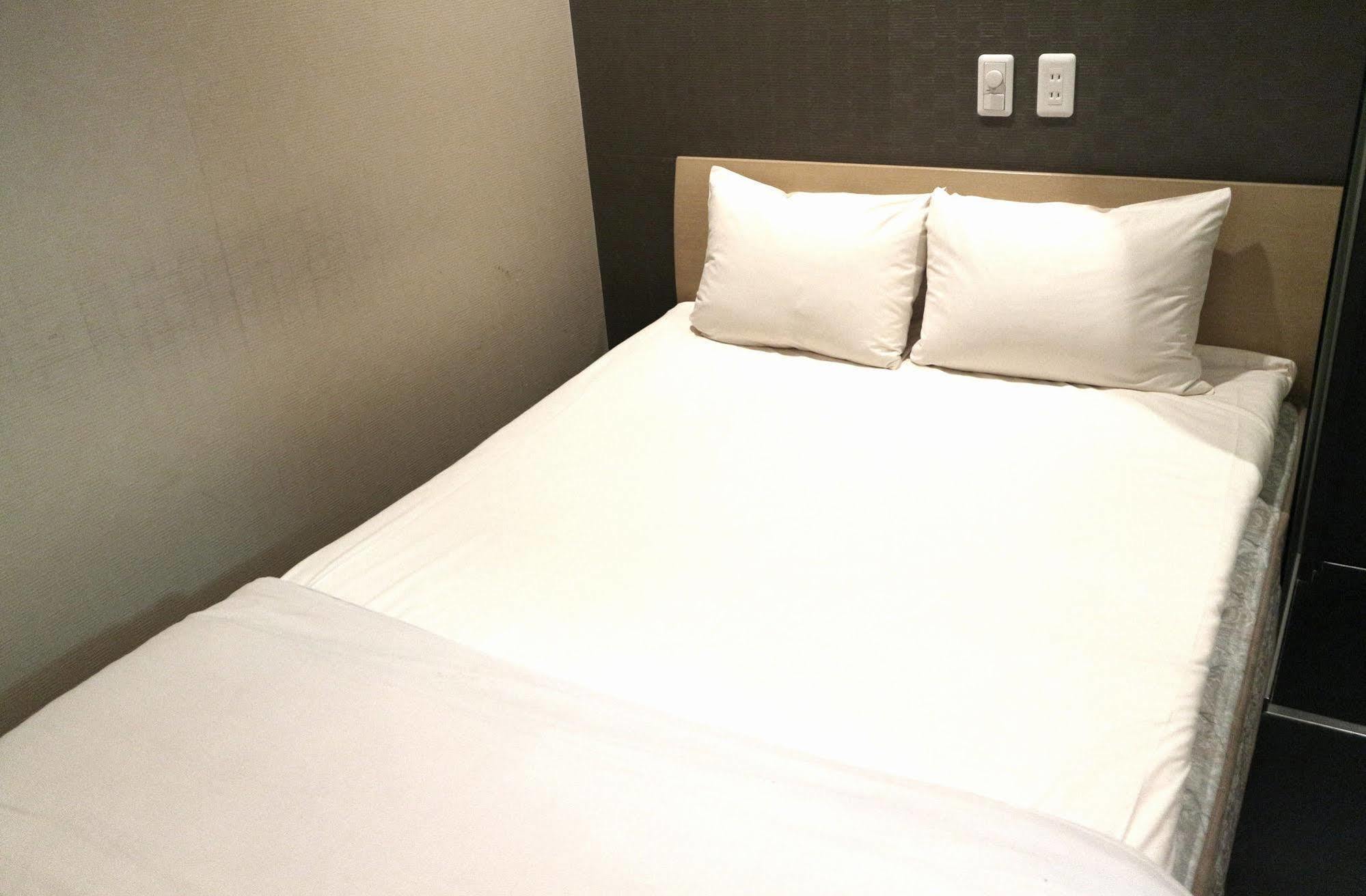 Uehonmachi Plaza Hotel (Adults Only) Ōsaka Extérieur photo