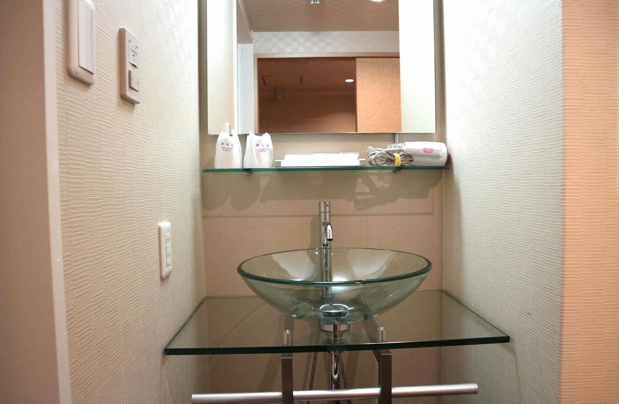Uehonmachi Plaza Hotel (Adults Only) Ōsaka Extérieur photo